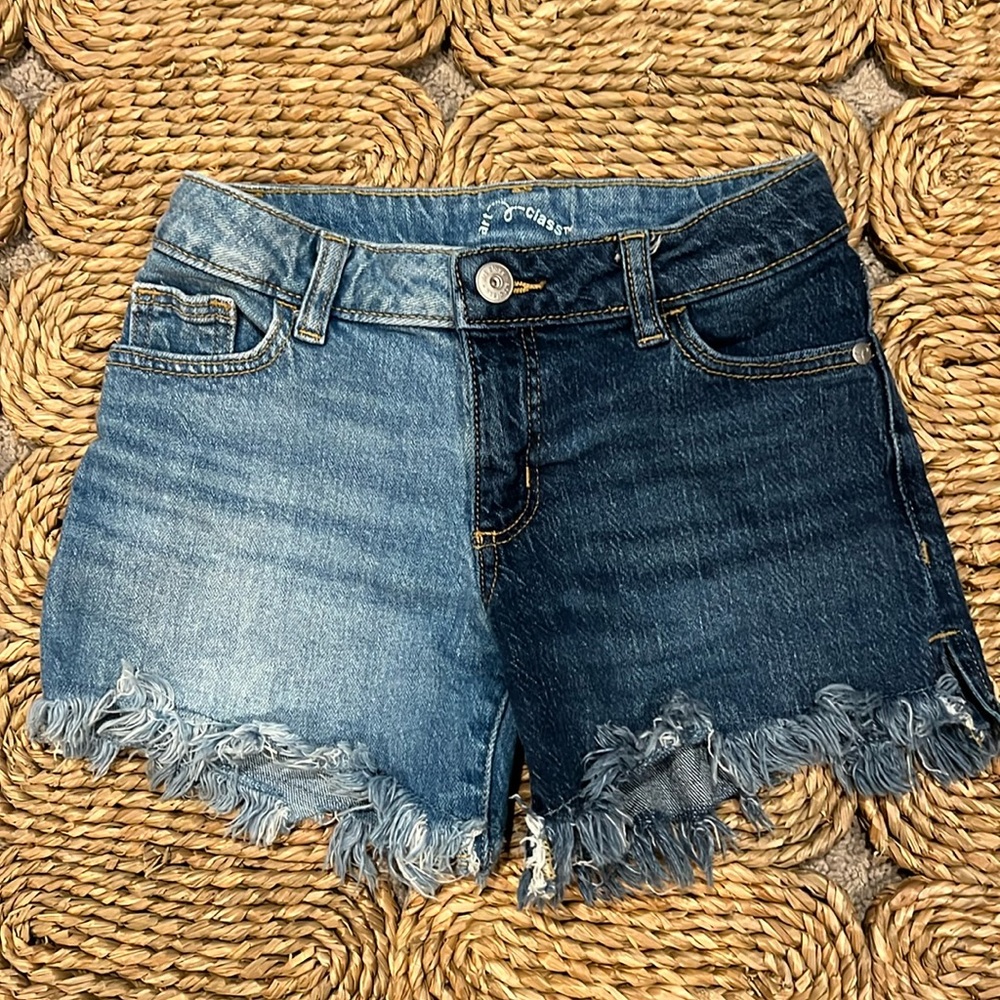 Art Class Two Tone Denim Shorts- Medium and Dark Wash- Girls Size Small (6/7)